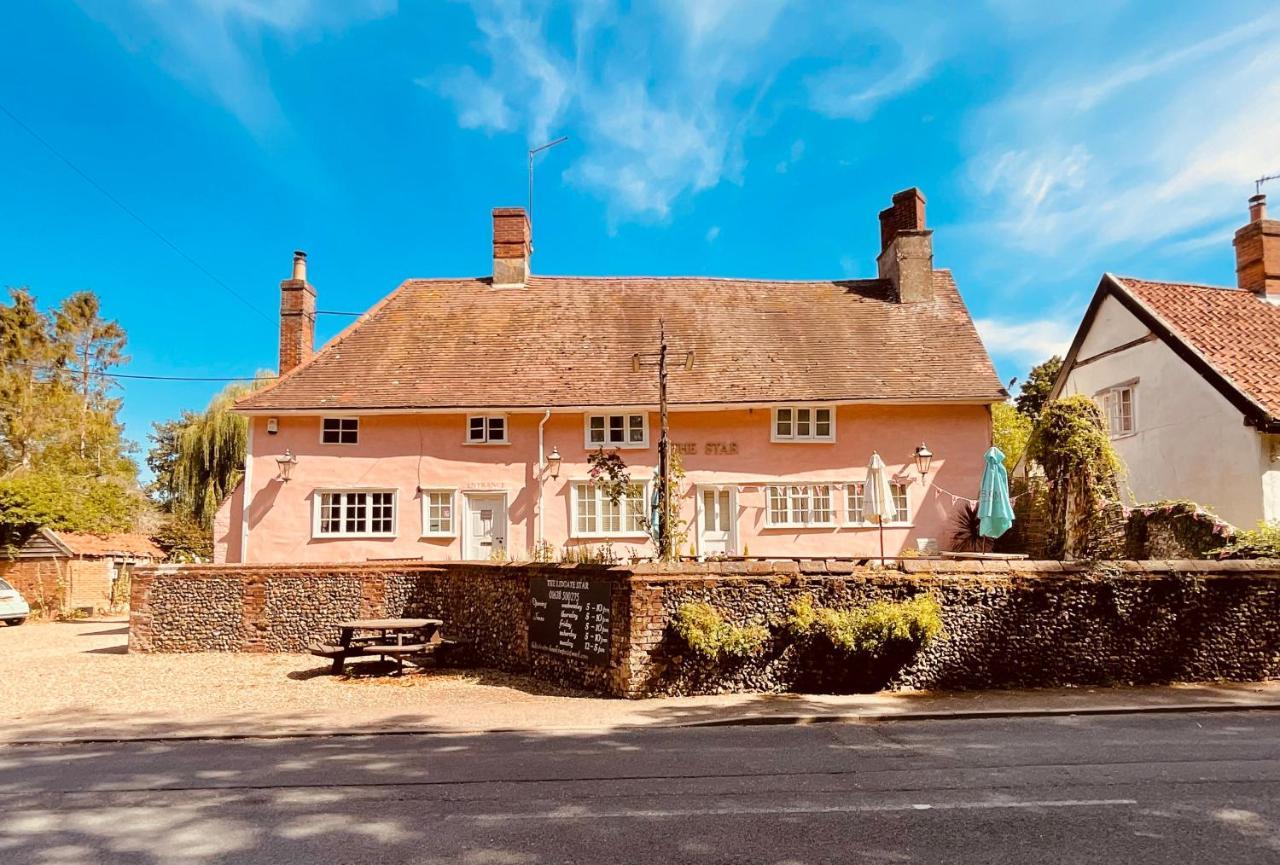 Cosy And Eco-Friendly Cabins Next To 16Th Century Pub Newmarket  Exteriör bild